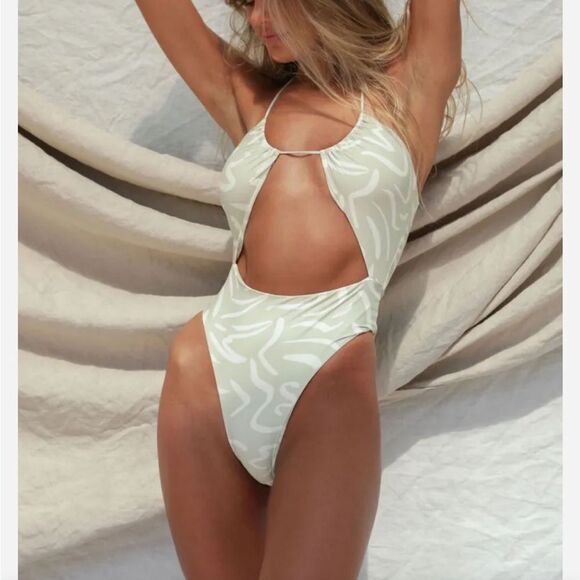 Stone Fox Riva Aloe Lines One Piece Swimsuit XS - Picture 1 of 6